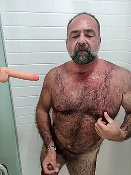 Snapshot of chainjulious chatting on 02.26.25 chainjulious online show from 02.26.25