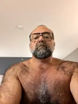 Snapshot of chainjulious chatting on 09.15.25 chainjulious online show from 09.15.25