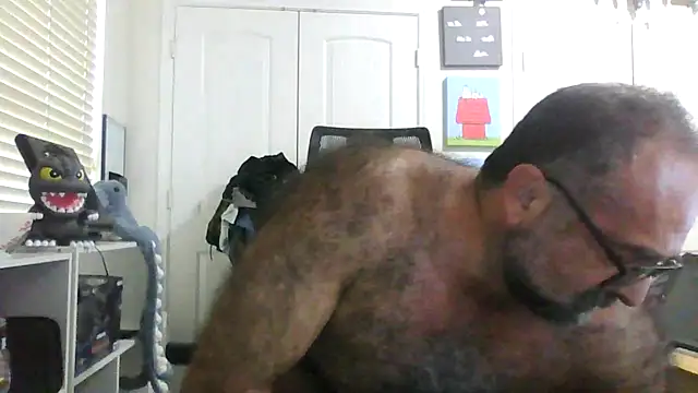 Snapshot of chainjulious chatting on 10.16.25 chainjulious online show from 10.16.25