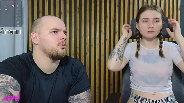 Snapshot of alicepugh chatting on 03.08.25 alicepugh online show from 03.08.25