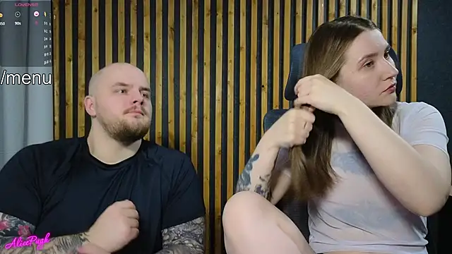 Snapshot of alicepugh chatting on 03.11.25 alicepugh online show from 03.11.25