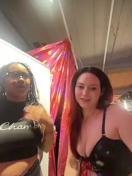 Snapshot of Lanalushofficial chatting on 02.14.26 Lanalushofficial online show from 02.14.26