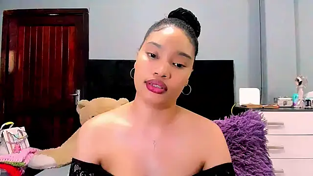 Snapshot of Slim_Pleasurexxx chatting on 10.15.25 Slim Pleasurexxx online show from 10.15.25