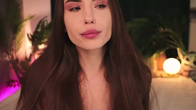 BabyYoda- online show from 03.12.25