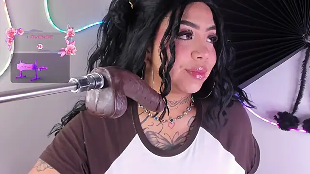 Snapshot of foxxy-lov3 chatting on 07.04.26 foxxy-lov3 online show from 07.04.26