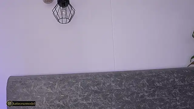 katie cruz online show from 12.20.25