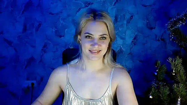 Snapshot of nika_gold1 chatting on 12.30.24 nika gold1 online show from 12.30.24