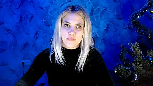 Snapshot of nika_gold1 chatting on 01.14.25 nika gold1 online show from 01.14.25