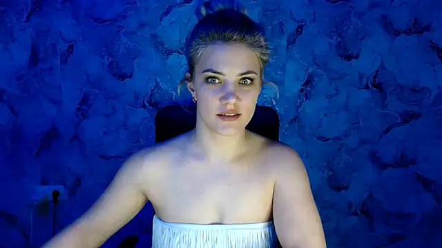 Snapshot of nika_gold1 chatting on 01.29.25 nika gold1 online show from 01.29.25