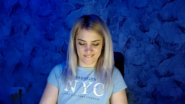 Snapshot of nika_gold1 chatting on 02.26.25 nika gold1 online show from 02.26.25