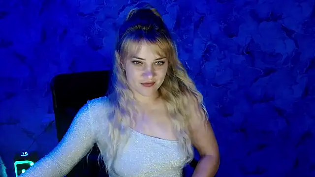 Snapshot of nika_gold1 chatting on 07.28.26 nika gold1 online show from 07.28.26