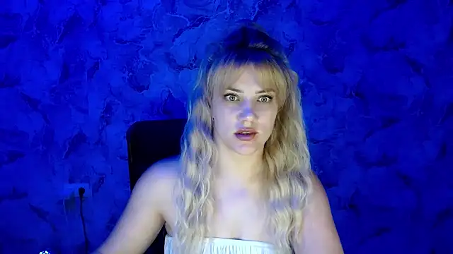 Snapshot of nika_gold1 chatting on 07.30.26 nika gold1 online show from 07.30.26