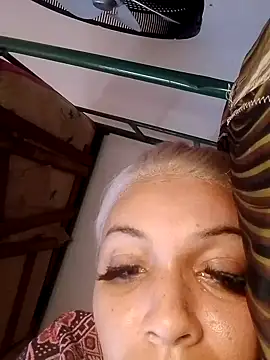 Snapshot of transgirl26 chatting on 09.10.25 transgirl26 online show from 09.10.25