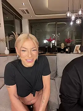 SexOnMyLvL online show from 01.13.25