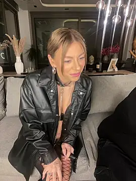 SexOnMyLvL online show from 02.11.25