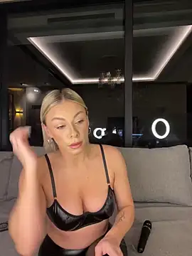 SexOnMyLvL online show from 03.11.26