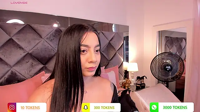 sofhiaa adaams online show from 03.02.25