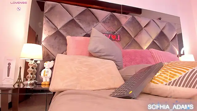 sofhiaa adaams online show from 03.15.25