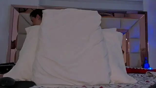 violetta-brown1 online show from 01.29.25