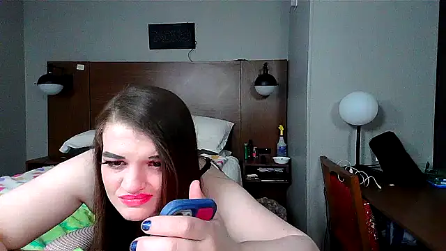 Snapshot of kittykat_1999@xh chatting on 02.01.25 kittykat 1999xh online show from 02.01.25
