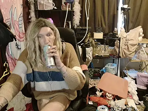 Ombeline1 online show from 11.15.25