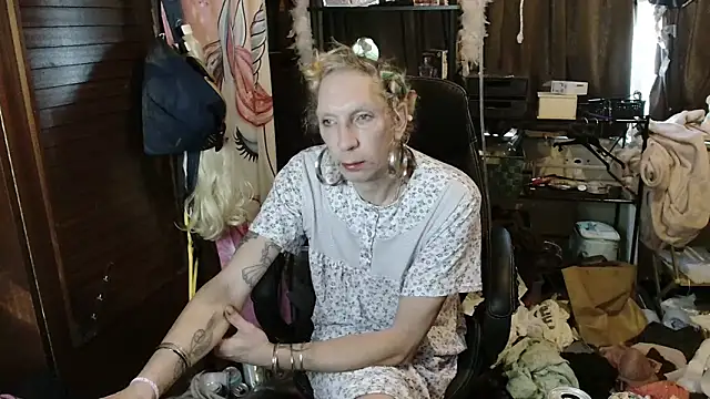 Ombeline1 online show from 11.29.25