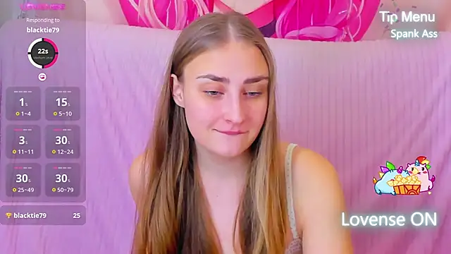 Snapshot of MilliStrii chatting on 12.24.24 MilliStrii online show from 12.24.24