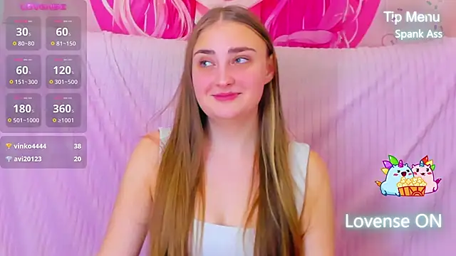 Snapshot of MilliStrii chatting on 01.24.25 MilliStrii online show from 01.24.25