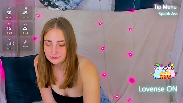 Snapshot of MilliStrii chatting on 09.12.25 MilliStrii online show from 09.12.25