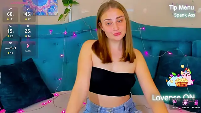 Snapshot of MilliStrii chatting on 09.26.25 MilliStrii online show from 09.26.25