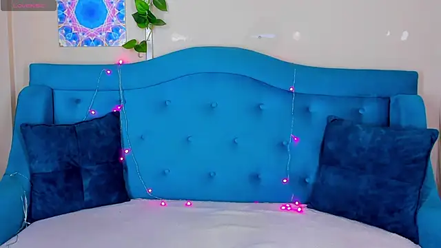 Snapshot of MilliStrii chatting on 11.08.25 MilliStrii online show from 11.08.25