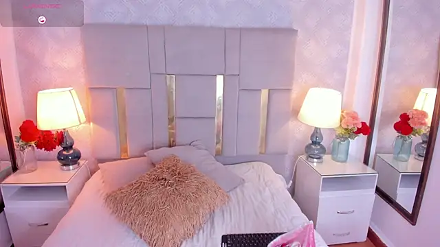 Camilaa Sanchez  online show from 02.12.25