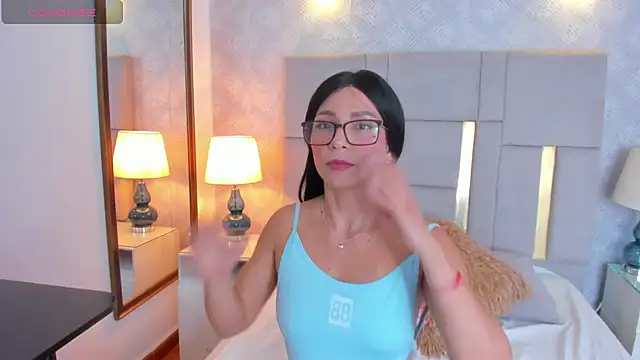 Camilaa Sanchez  online show from 02.24.25