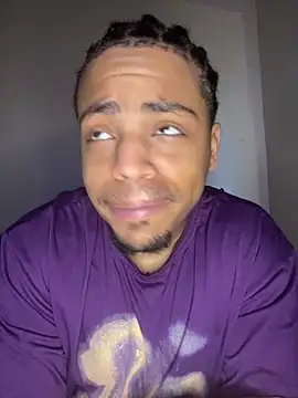 Snapshot of Elgrazonamor chatting on 12.19.24 Elgrazonamor online show from 12.19.24