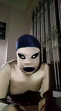 Snapshot of zentaishow chatting on 12.04.24 zentaishow online show from 12.04.24