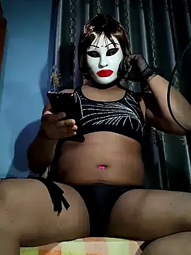 Snapshot of zentaishow chatting on 02.16.25 zentaishow online show from 02.16.25