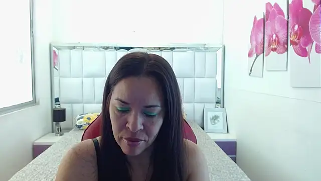 Snapshot of Lizeth_Bels chatting on 06.10.26 Lizeth Bels online show from 06.10.26