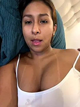 Snapshot of AmelyaMann chatting on 09.14.25 AmelyaMann online show from 09.14.25