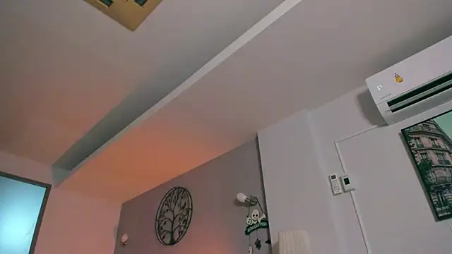 Snapshot of Samuel_Andrew chatting on 11.23.25 Samuel Andrew online show from 11.23.25