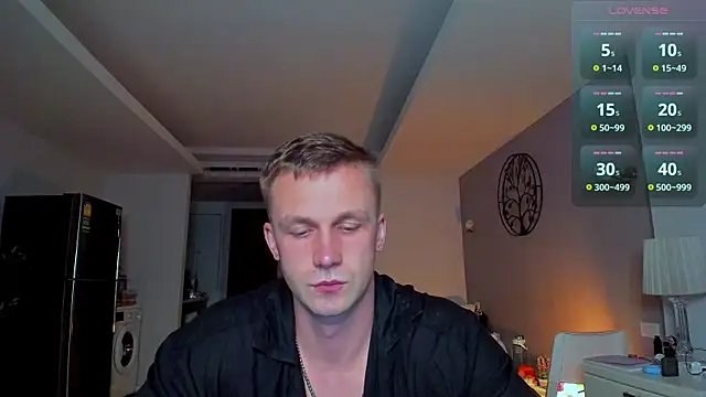 Snapshot of Samuel_Andrew chatting on 05.16.26 Samuel Andrew online show from 05.16.26