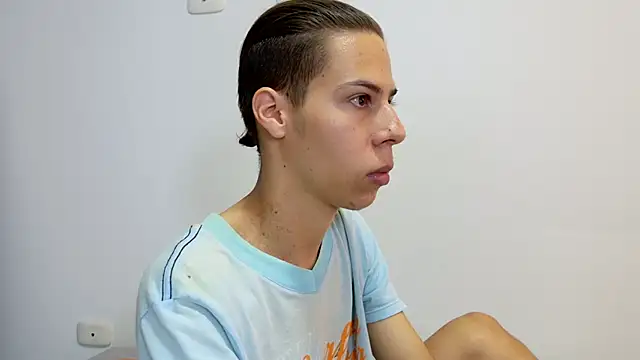 grey   27 online show from 03.01.25