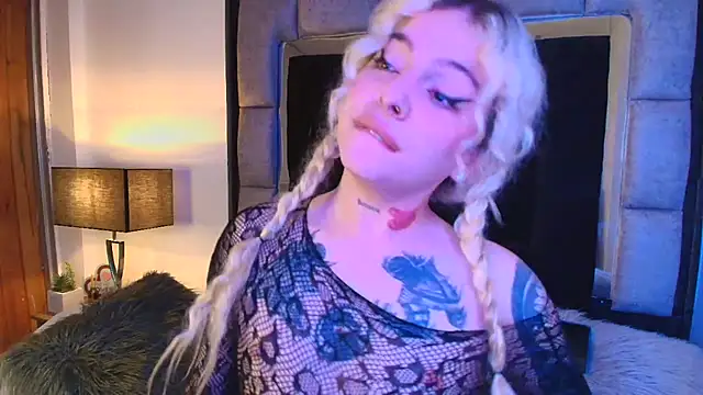 Bonnie vega online show from 03.22.25