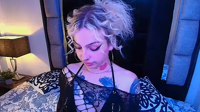 Bonnie vega online show from 09.18.25