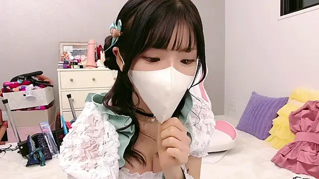 Snapshot of -minami- chatting on 05.11.26 -minami- online show from 05.11.26