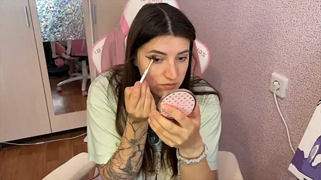 Katrin  kiss online show from 04.17.26