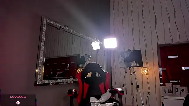 Brat  online show from 03.04.26