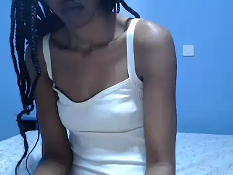 Gweneve online show from 02.27.25