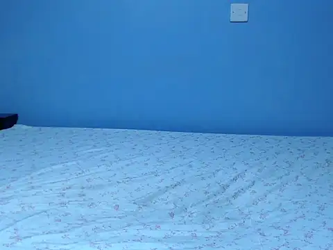 Gweneve online show from 10.26.25