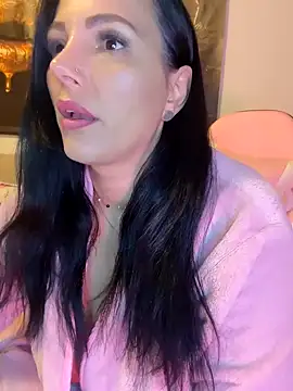 Snapshot of ReiyaRey chatting on 04.28.26 ReiyaRey online show from 04.28.26
