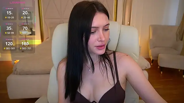 Snapshot of MilaSecrett chatting on 04.20.26 MilaSecrett online show from 04.20.26